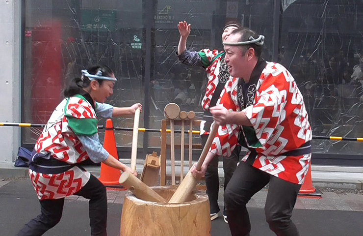 �ĊJ���̐i�ޑ�X�ؔ����ōP��̂�����